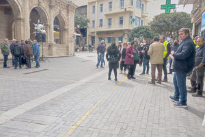 Από τη συγκέντρωση έξω από τη Λότζια