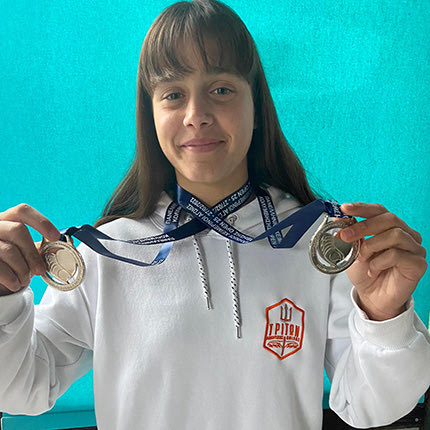 Από τις καλύτερες κολυμβήτριες της Ελλάδας στις μεγάλες αποστάσεις είναι η Άρτεμις Βασιλάκη του Τρίτωνα