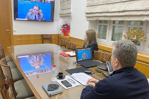 Ο Σταύρος Αρναουτάκης σε τηλεδιάσκεψη με τον Υπουργό Αγροτικής Ανάπτυξης και Τροφίμων Γεώργιο Γεωργαντά