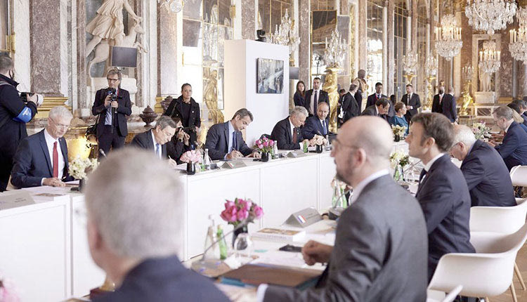 Η Σύνοδος της Ε.Ε. υπόσχεται βοήθεια, όχι πόλεμο 