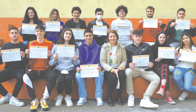 Οι μαθητές που έλαβαν μέρος στον διαγωνισμό από το Πρότυπο Λύκειο Ηρακλείου