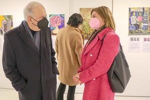 Εγκαινιάστηκε η έκθεση ζωγραφικής με έργα προσφύγων