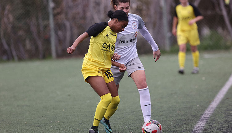 Η Τζόνσον σε μία προσπάθειά της στο χθεσινό ματς του «Μαρτινέγκο»