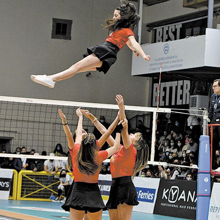   Επιδείξεις από αθλήτριες στα τάιμ άουτ