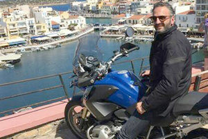 Θλίψη σκόρπισε ο θάνατος του Κώστα Λεονταράκη