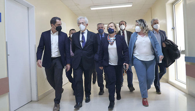 Η επίσκεψη της κας Μίνας Γκάγκα στο Πανεπιστημιακό Νοσοκομείο Ηρακλείου