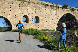 ΑΓΩΝΑΣ ΔΡΟΜΟΥ: Τρέξιμο στα μονοπάτια της Κνωσού και του Γιούχτα