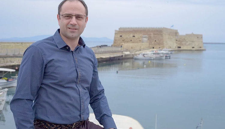 Ο πρόεδρος του επιστημονικού σωματείου της κρητικής εταιρείας “Logistics” κ. Νεκτάριος Κανακαράκης