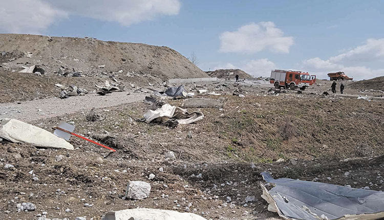 ΤΡΑΓΩΔΙΑ ΣΤΑ ΓΡΕΒΕΝΑ Τρεις νεκροί από έκρηξη σε εργοστάσιο δυναμίτιδας