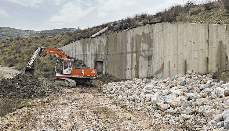 ΣΤΟΝ ΔΡΟΜΟ ΤΗΣ ΜΕΣΣΑΡΑΣ Ετοιμάζεται... προσωρινή παράκαμψη