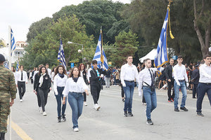 Με κατάθεση στεφάνου και παρέλαση η επέτειος της 25ης Μαρτίου