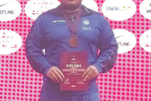 Ο Καργιωτάκης στο βάθρο