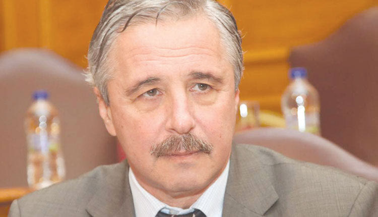 Πάει και ο Μανιάτης;