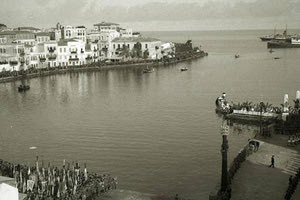 ΦΩΤΟΗΜΕΡΑΣ: Μια από τις σπάνιες φωτογραφίες της κηδείας του Ελευθέριου Βενιζέλου στα Χανιά τον Μάρτιο του 1936