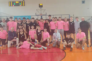 Το 2ο και το 5ο ΓΕΛ Ηρακλείου σε αναμνηστική φωτογραφία