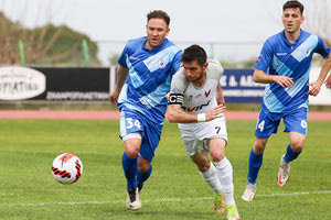 Ο Κάπελ με τον Σουμπασάκη στο χθεσινό ματς