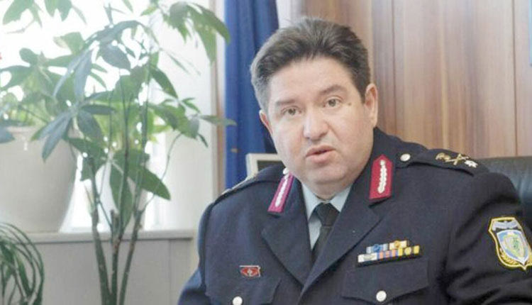 Ο αρχηγός της ΕΛΑΣ Μ. Καραμαλάκης