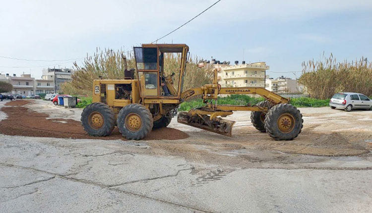 Με «εντέλλεσθε» Λαμπρινού η αποκατάσταση στο… λακκουβοδρόμιο Πήρε την ευθύνη για τις εργασίες στο εκτός σχεδίου πόλεως τμήμα της οδού Εμπειρίκου