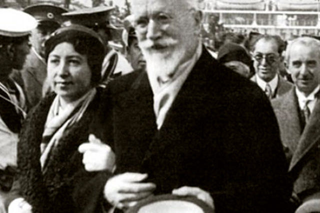Η φωτογραφία της ημέρας: 1931, ο Ελευθέριος Βενιζέλος με την σύζυγό του στην Κωνσταντινούπολη