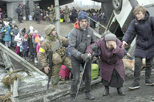 ανθρωπιστικοί διάδρομοι ώστε κάτοικοι της Μαριούπολης για να εγκαταλείψουν την πόλη