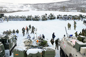 Με ασκήσεις τα μηνύματα του ΝΑΤΟ στη Ρωσία