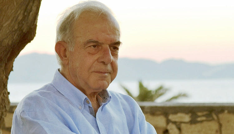 Ο δήμαρχος Ηρακλείου Β. Λαμπρινός