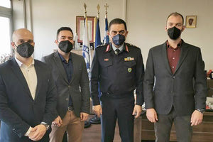 Από τη συνάντηση του προεδρείου της Ένωσης Αστυνομικών Υπαλλήλων Νομού Ηρακλείου με τον κ. Δασκαλάκη