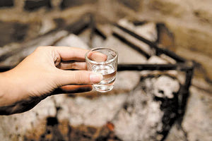 τσικουδιά - ρακί