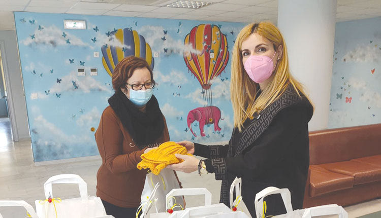 Η πρόεδρος του Δημοτικού Οργανισμού Κοινωνικής Αλληλεγγύης και Προστασίας Παιδιού Μαλεβιζίου Μαρίνα Βογιατζή ευχαρίστησε θερμά το σύλλογο «Εθελόντριες εν Δράσει»