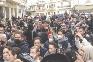 Μεσαίωνας με δίψα για… αυτοδικία και λιντσάρισμα