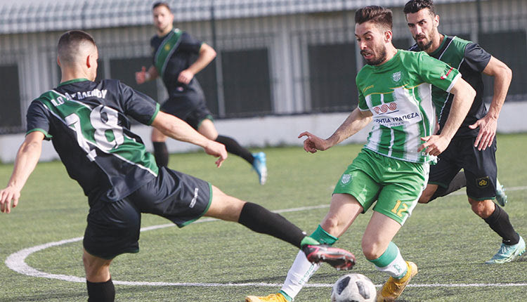   Στιγμιότυπο από το χθεσινό παιχνίδι του Ατσαλένιου 