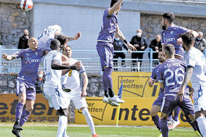 Εντυπωσιακό στιγμιότυπο με πρωταγωνιστές τους Λούκας, Μεγιάδο, ενώ διακρίνονται και οι Στάικος, Πασαλίδης, Γιαννούλης