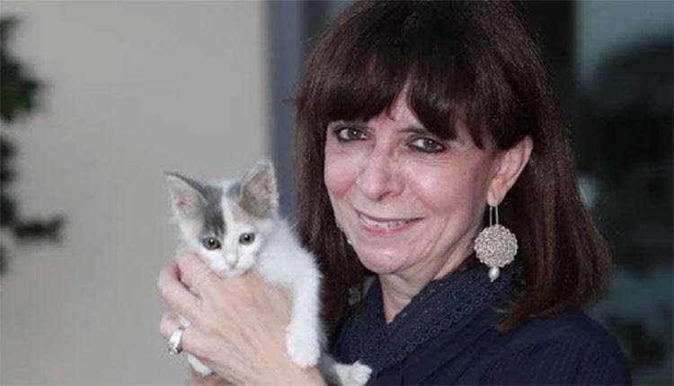 Η Πρόεδρος της Δημοκρατίας υιοθέτησε ένα αδέσποτο γατάκι το 2020, από την Κάρπαθο