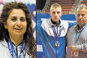 Η Θεργιάκη με τον Χρυσουλάκη και τον προπονητή τους