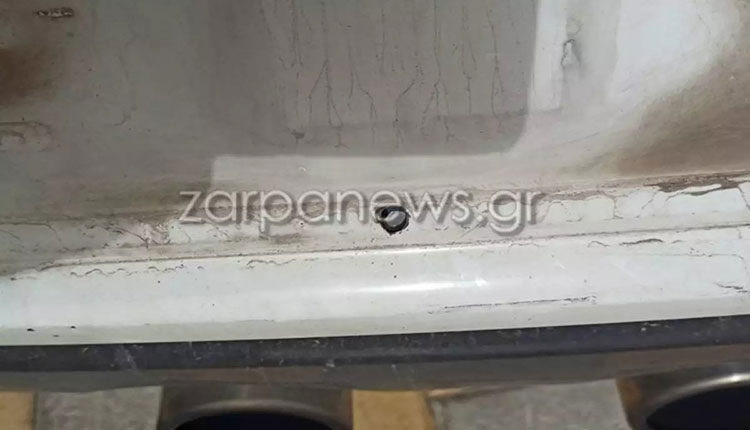 “Αδέσποτη” σφαίρα καρφώθηκε  σε προφυλακτήρα Ι.Χ.