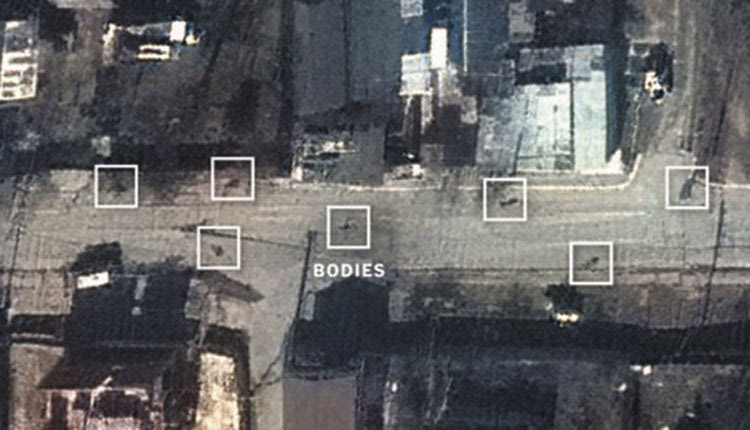 Ο δορυφόρος τούς διαψεύδει!  Μια ανάλυση δορυφορικών εικόνων διαψεύδει τους ισχυρισμούς της Ρωσίας ότι η σφαγή στην πόλη Μπούτσα, όπου σκοτώθηκαν εκατοντάδες άμαχοι, συνέβη αφού οι στρατιώτες της είχαν εγκαταλείψει την πόλη.