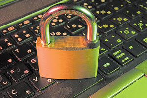 Οι κυβερνοεπιθέσεις έχουν μπει για τα καλά στη ζωή μας, τόσο σε καιρό πολέμου όσο και ειρήνης