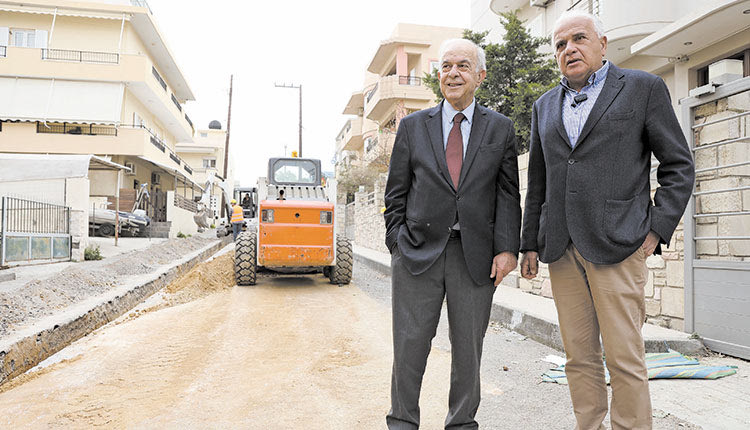 ΓΙΑ ΤΟ ΕΜΒΛΗΜΑΤΙΚΟ ΕΡΓΟ Στα εργοτάξια της ΔΕΥΑΗ Λαμπρινός και Βουρεξάκης