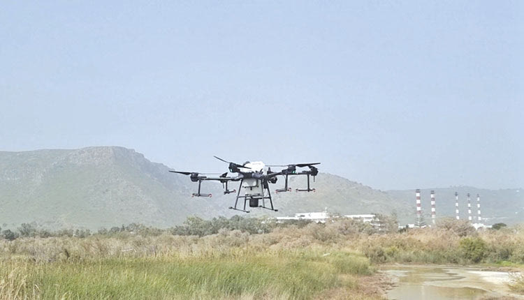 Από αέρος με drone η Περιφέρεια Κρήτης καταπολεμά  τα κουνούπια