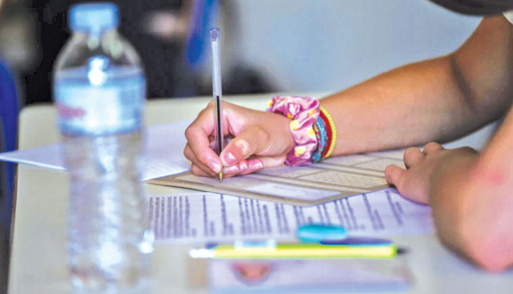 ΑΝΑΚΟΙΝΩΘΗΚΕ ΤΟ ΠΡΟΓΡΑΜΜΑ Εξετάσεις με... άρωμα εκλογών