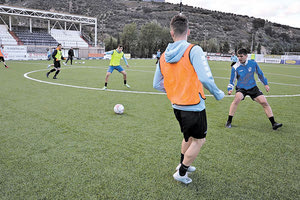 Ο Πόρος προπονείται στο γήπεδο του Κρουσώνα