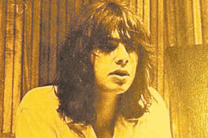 Πέθανε ο Σταύρος Λογαρίδης, μέλος των θρυλικών Poll