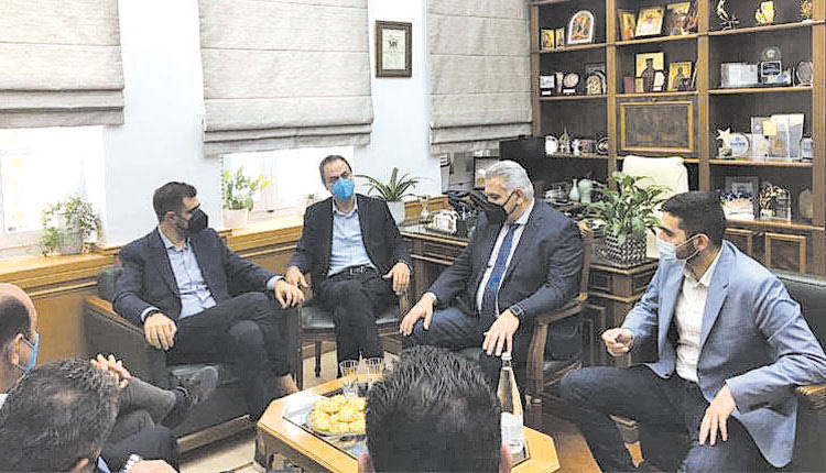 Από την επίσκεψη του κλιμακίου με τον Π. Μαρινάκη στην Περιφέρεια