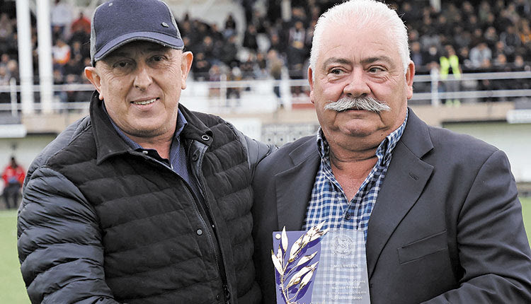 Ο κ. Πάγκαλος τιμήθηκε από τον κ. Βαρδάκη