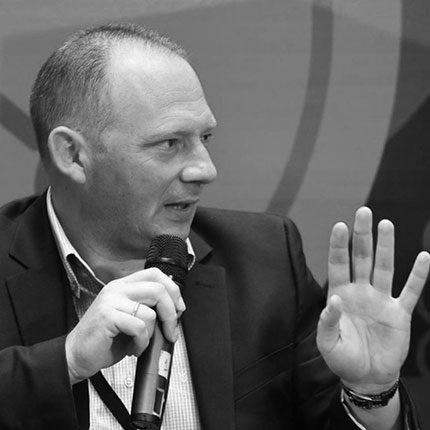 ΤΟ ΒΙΒΛΙΟ ΤΟΥ ΡΟΜΠΕΡΤ ΠΕΦΑΝΗ ΚΥΚΛΟΦΟΡΕΙ ΣΤΙΣ 27 ΑΠΡΙΛΙΟΥ ΑΠΟ ΤΙΣ ΕΚΔΟΣΕΙΣ ΣΤΑΦΥΛΙΔΗ Η «Επιχείρηση: Elgin Express»  σ’ ένα καθηλωτικό βιβλίο 