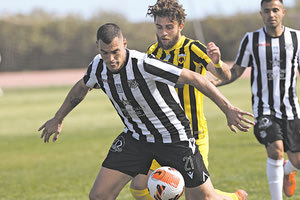 Φάση από το ματς του ΟΦΙ με την ΑΕΚ Β’