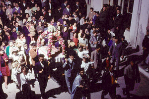 ΦΩΤΟΗΜΕΡΑΣ: Μεγάλη Παρασκευή στο Καστέλι το 1963. Φωτ.-Konrad Helbig Deutsche Fotothek.