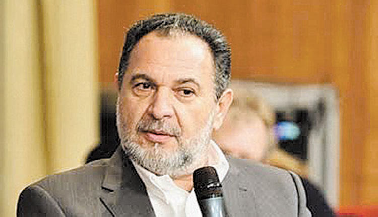Ο πρόεδρος της ΠΕΔ Γ. Κουράκης