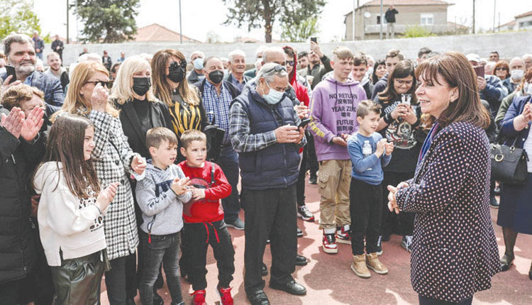 Από τον Έβρο ξεκίνησε η τετραήμερη περιοδεία της Πρόεδρου της Δημοκρατίας Κατερίνας Σακελλαροπούλου