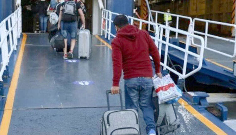 Οι περισσότεροι εγκατέλειψαν τις πόλεις